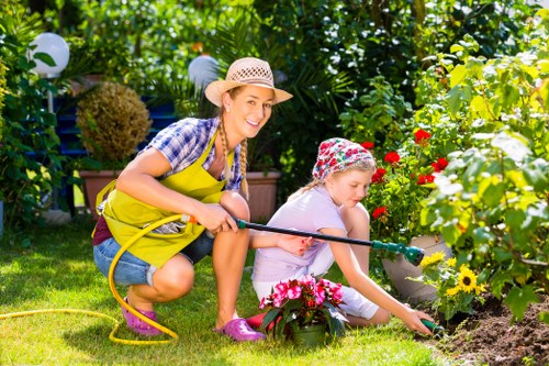 Screen-reader friendly local tree surgery web content